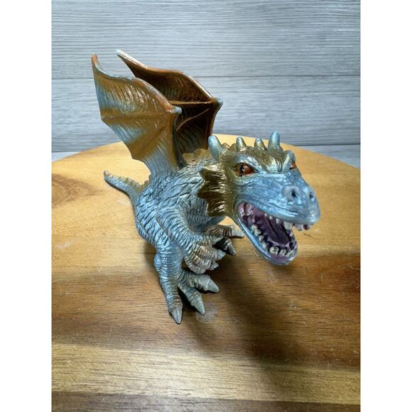 2005 TM Dragon Figure Fantasy Creature Purple 11”. Set Of Two. - Picture 6 of 12